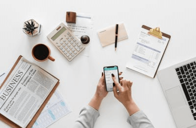 伯南克:特朗普在错误的时间刺激经济 未来或将变成“断崖坠落